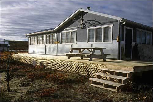 ييلونايف Peterson'S Point Lake Lodge المظهر الخارجي الصورة
